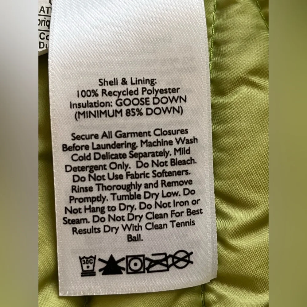 NWOT. Eddie Bauer First Ascent Down Jacket. Size S Color: Green - Picture 9 of 9